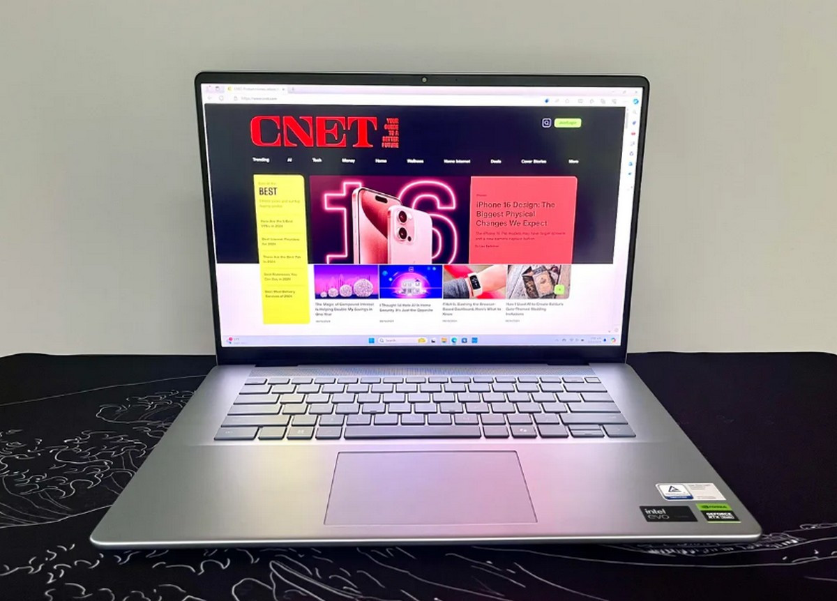 Test du Dell Inspiron 16 Plus 7640 : un grand écran et un processeur performant